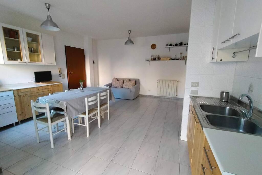 Apartment In Sardinia Decimomannu Buitenkant foto