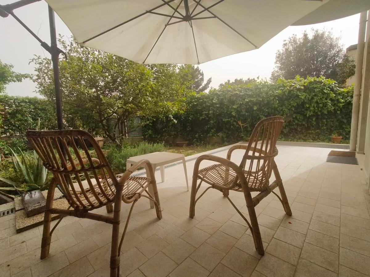 Apartment In Sardinia Decimomannu Buitenkant foto