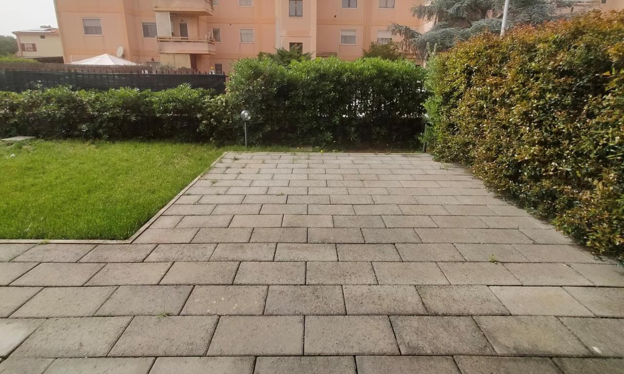 Apartment In Sardinia Decimomannu Buitenkant foto