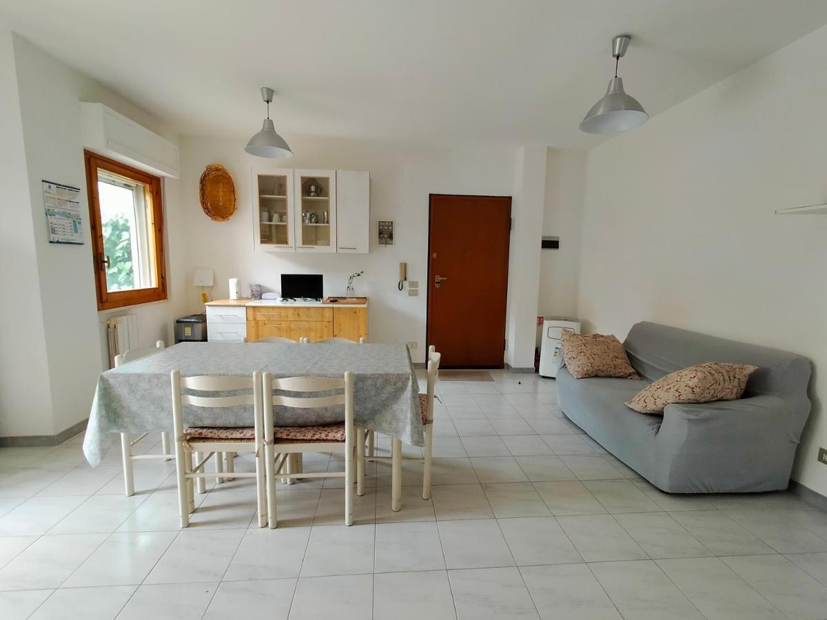 Apartment In Sardinia Decimomannu Buitenkant foto